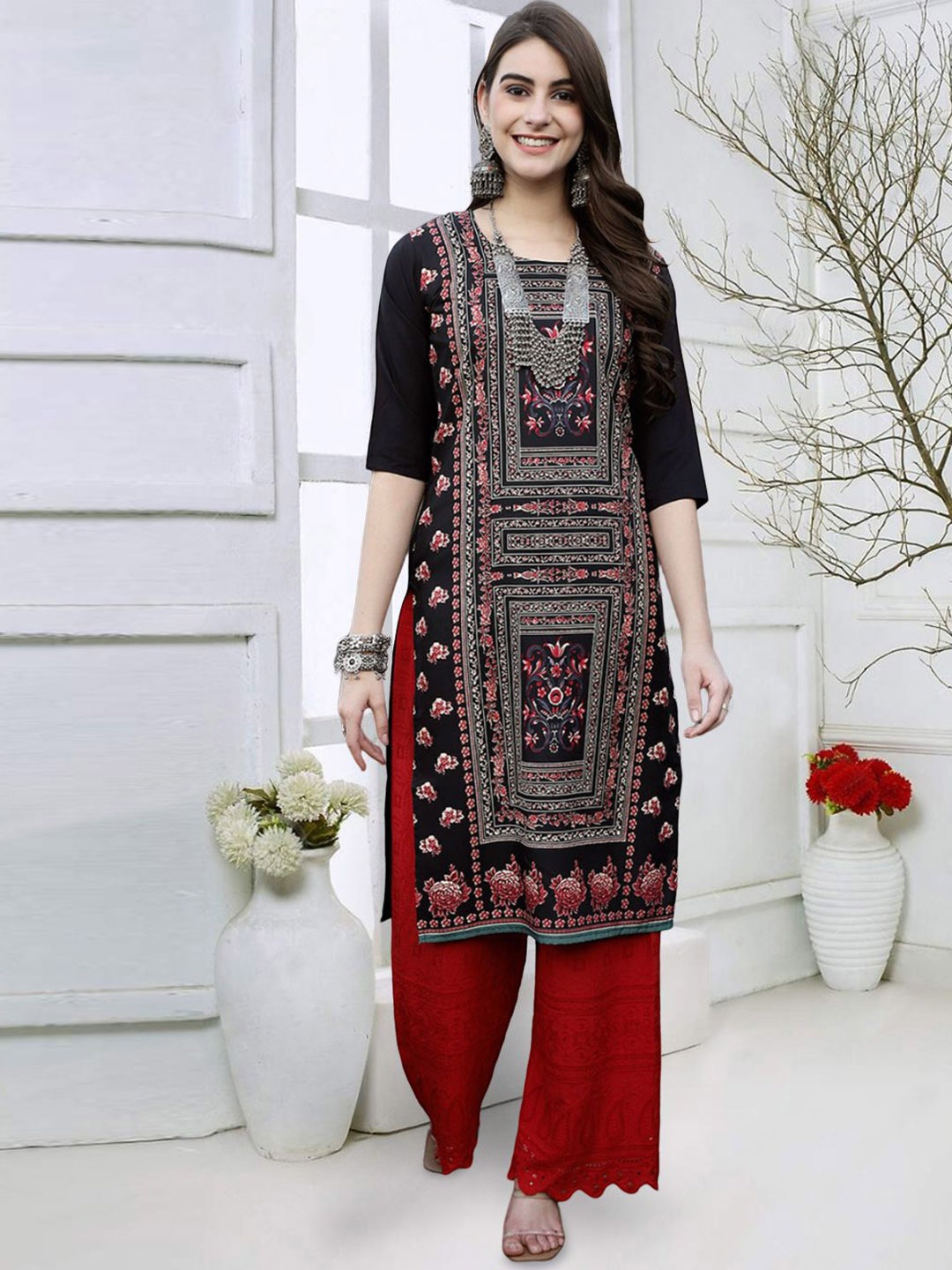 

7Threads Floral Printed Round Neck Straight Kurta, Black