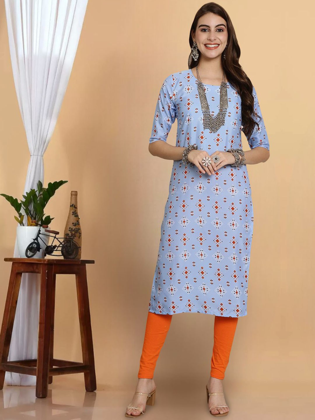 

7Threads Ethnic Motifs Round Neck Straight Kurta, Blue