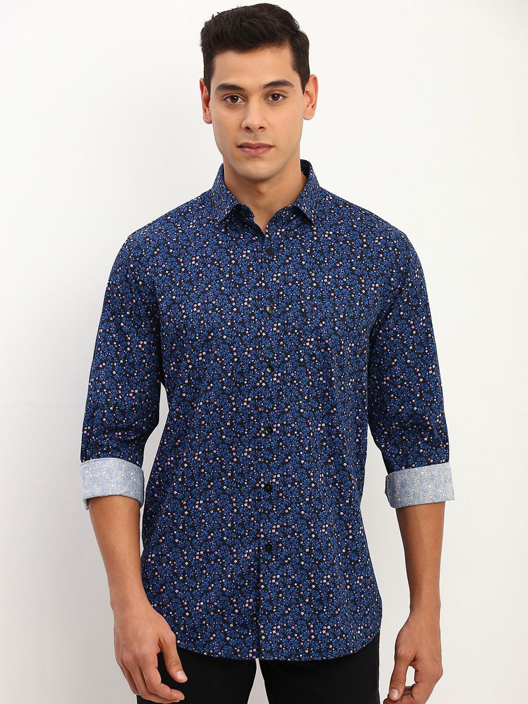 

Allen Solly Men Spread Collar Floral Printed Cotton Slim Fit Casual Shirt, Navy blue