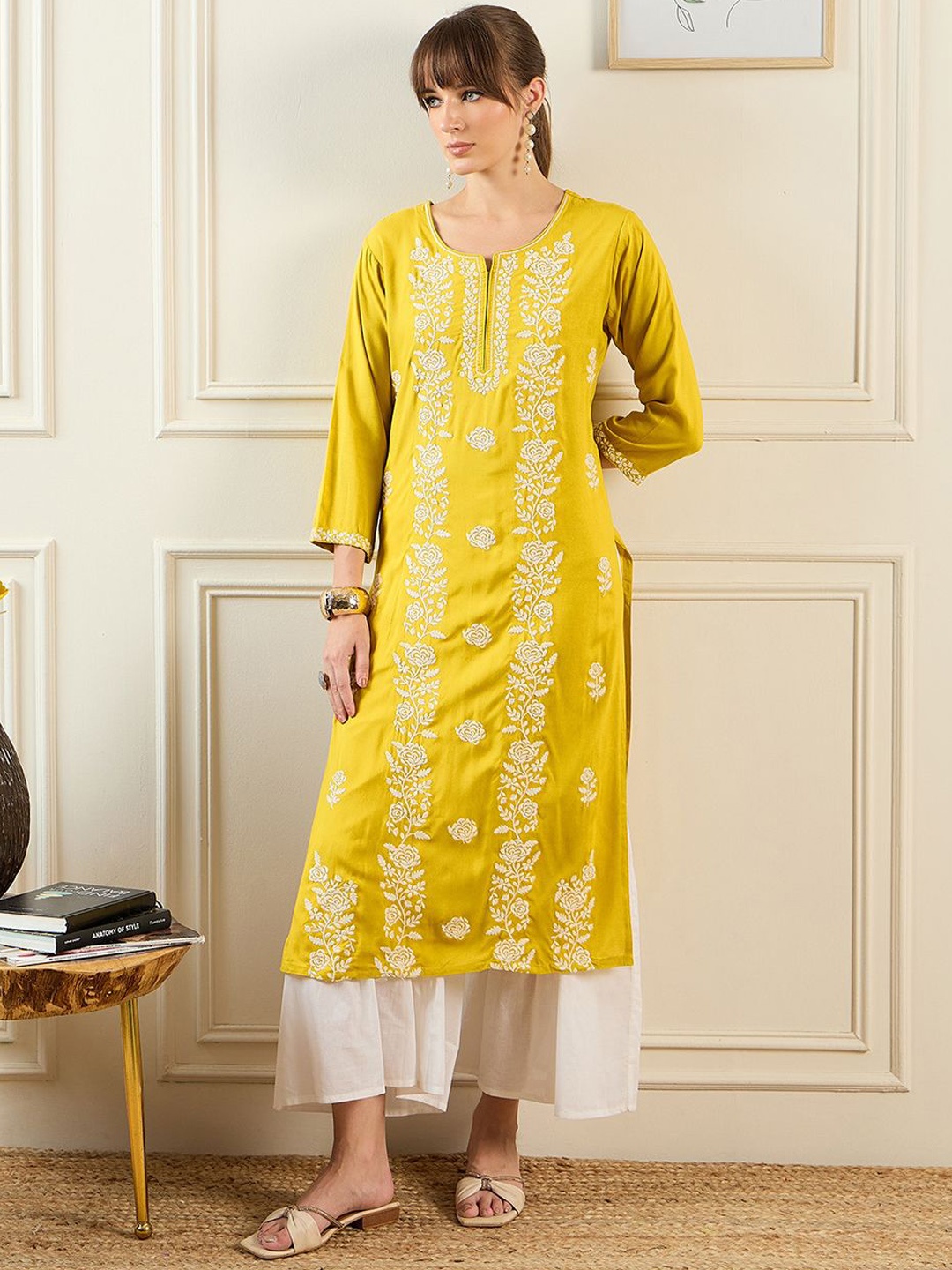 

Indo Era Floral Embroidered Notch Neck Thread Work Straight Kurta, Yellow