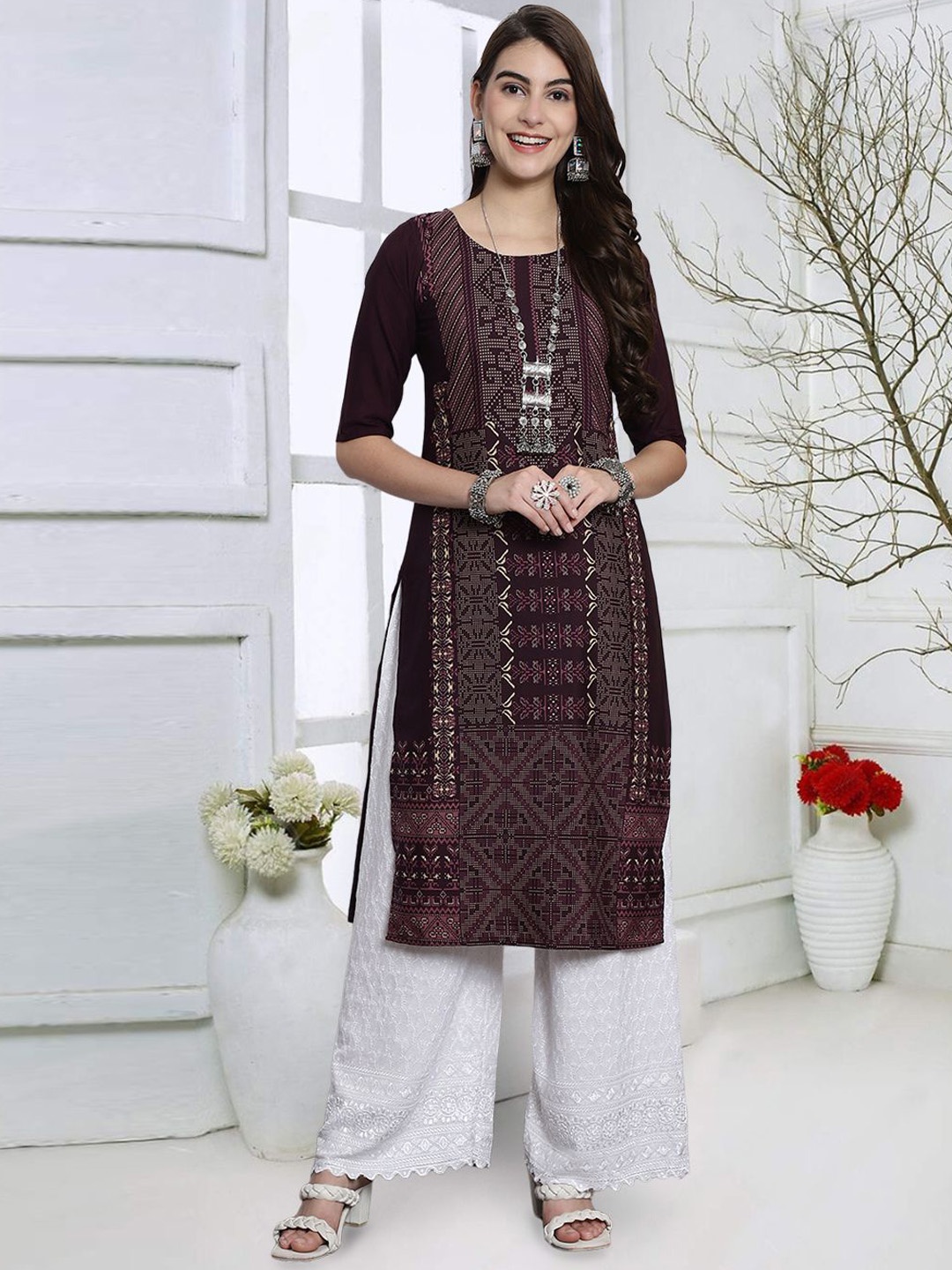 

7Threads Ethnic Motifs Printed Crepe Straight Kurta, Purple