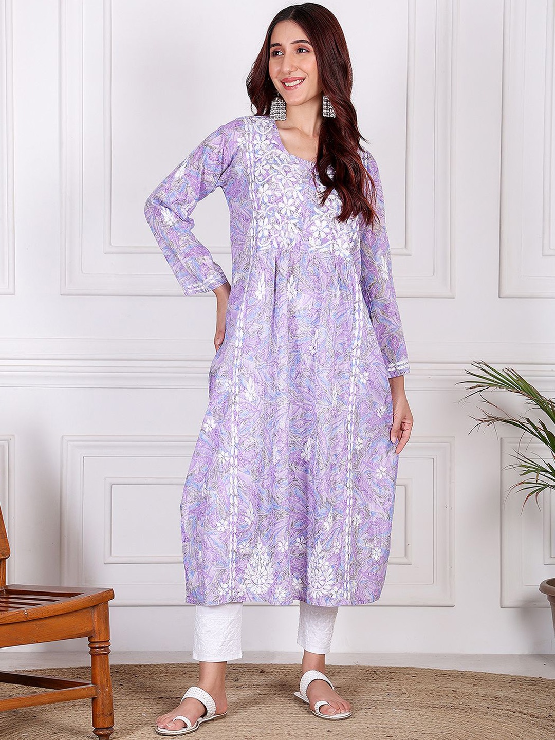 

Chowkhat Floral Printed Notch Neck Thread Work Pure Cotton Panelled A-Line Kurta, Lavender