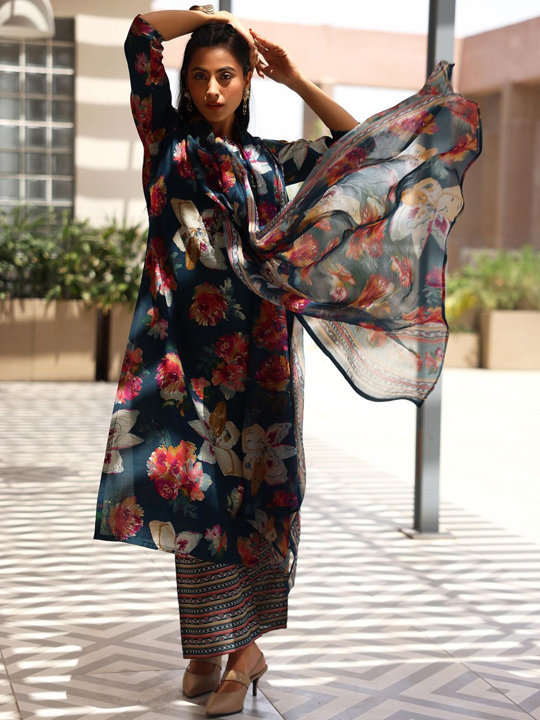 

Libas Floral Printed Straight Kurta With Palazzos & Dupatta, Blue