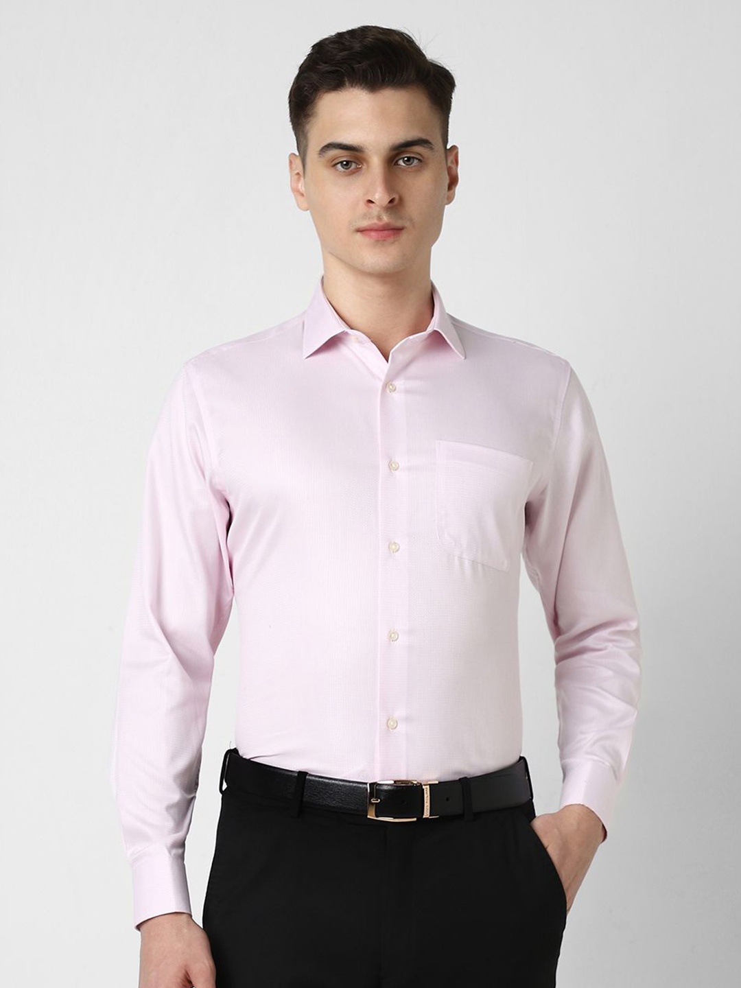 

Van Heusen Men Spread Collar Solid Cotton Formal Shirt, Pink