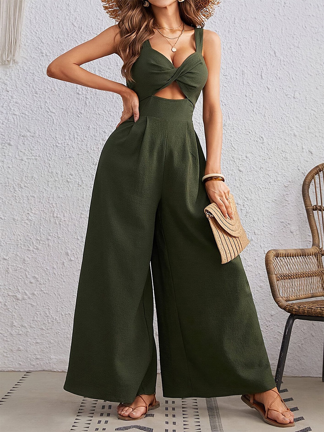 

LULU & SKY Basic Jumpsuit, Green