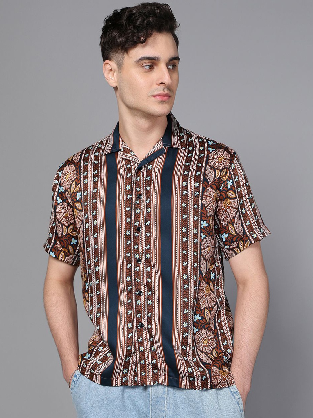 

DON VINO Men Cuban Collar Abstract Printed Slim Fit Casual Shirt, Multi