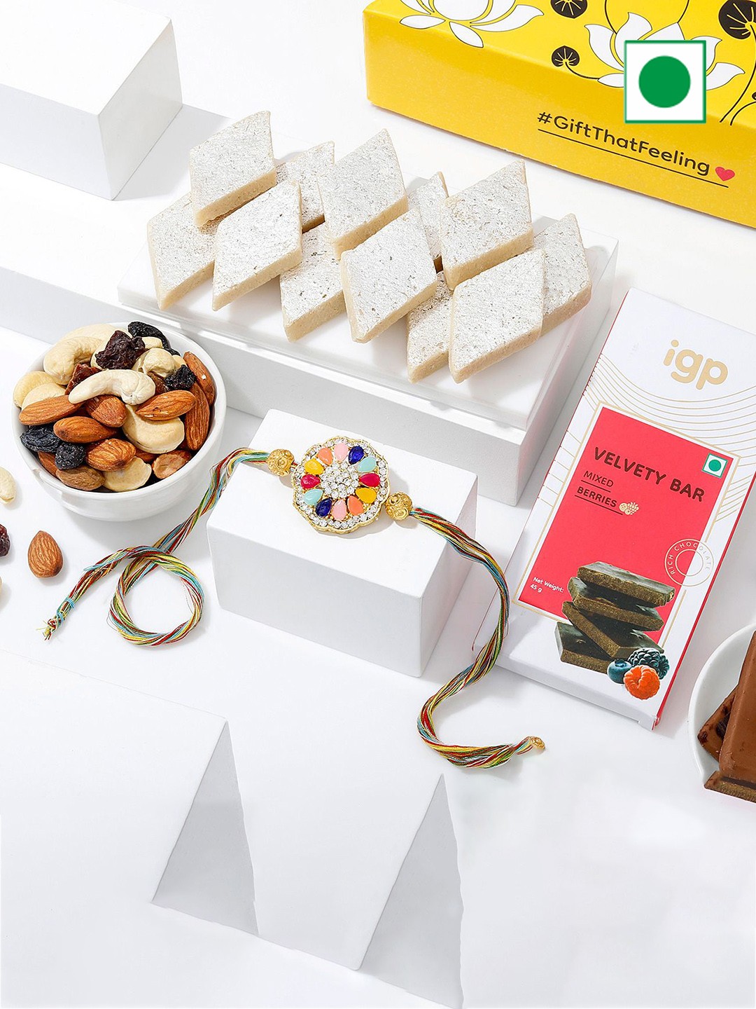 

IGP 1-Pc Rakhi With Dry Fruits & Chocolate Gift Set, White