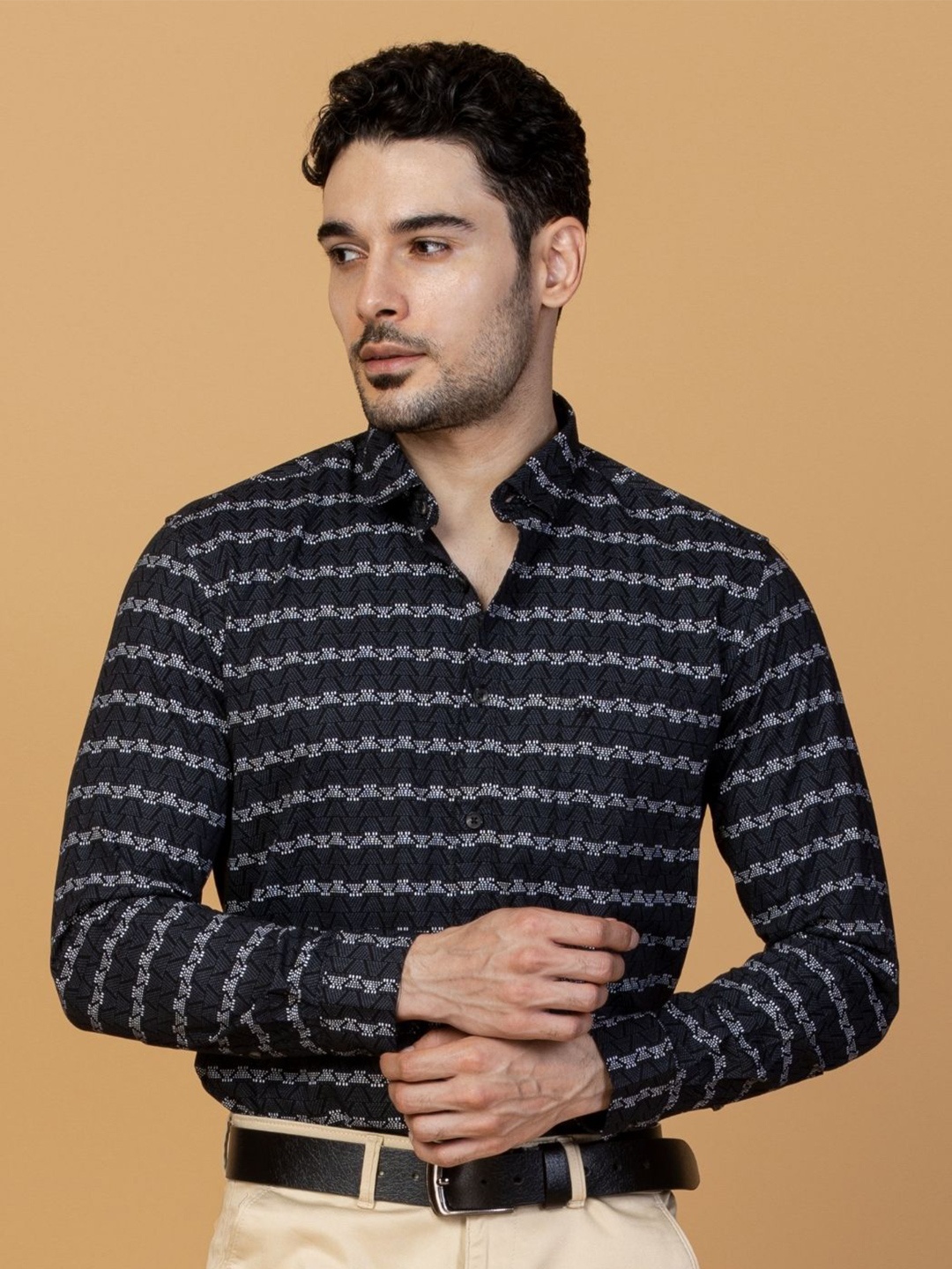 

Monterrey SF Men Smart Spread Collar Abstract Printed Cotton Slim Fit Casual Shirt, Black