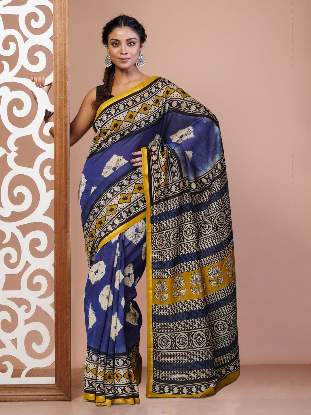 

Unnati Silks Tie and Dye Handloom Bagru Saree, Blue