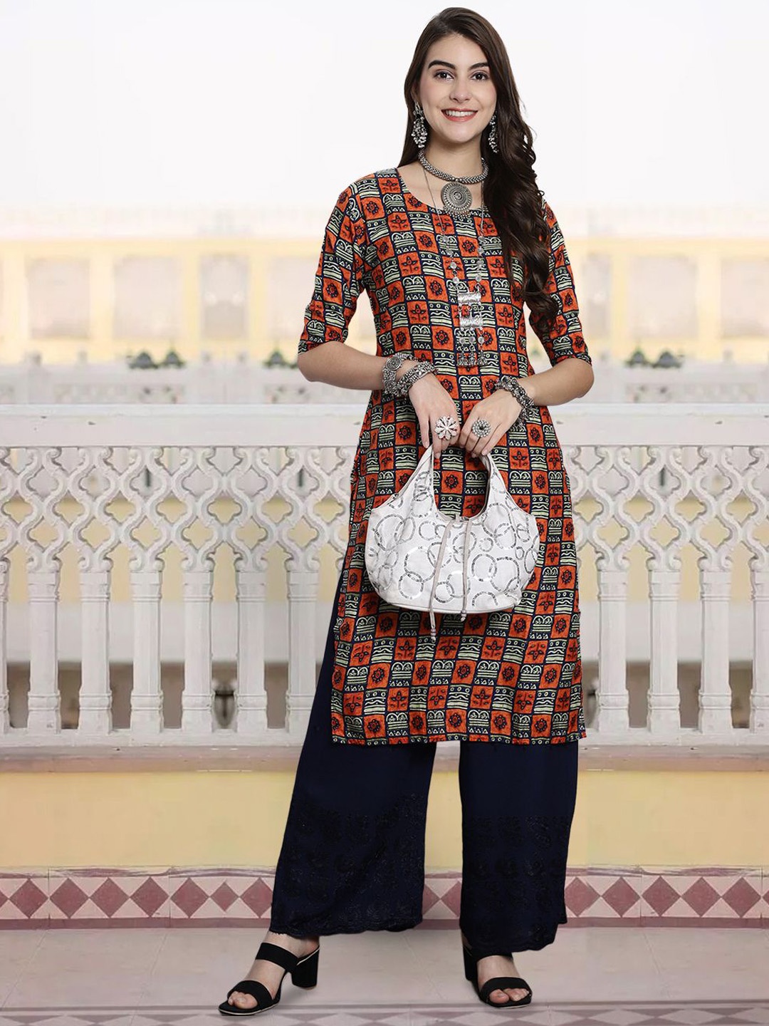 

7Threads Geometric Printed Round Neck Straight Kurta, Orange