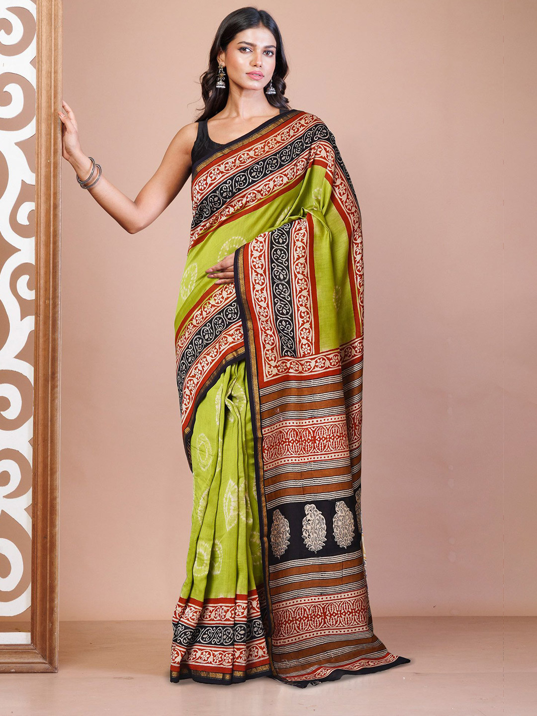 

Unnati Silks Tie and Dye Bagru Saree, Green
