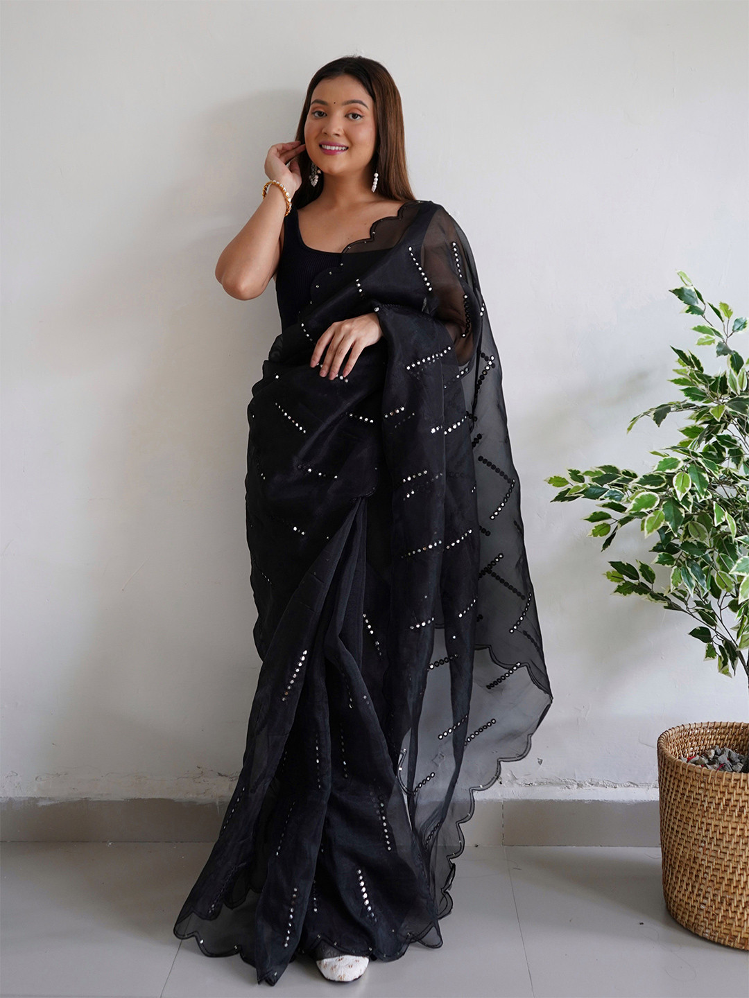 

elora Embellished Mirror Work Organza Saree, Black