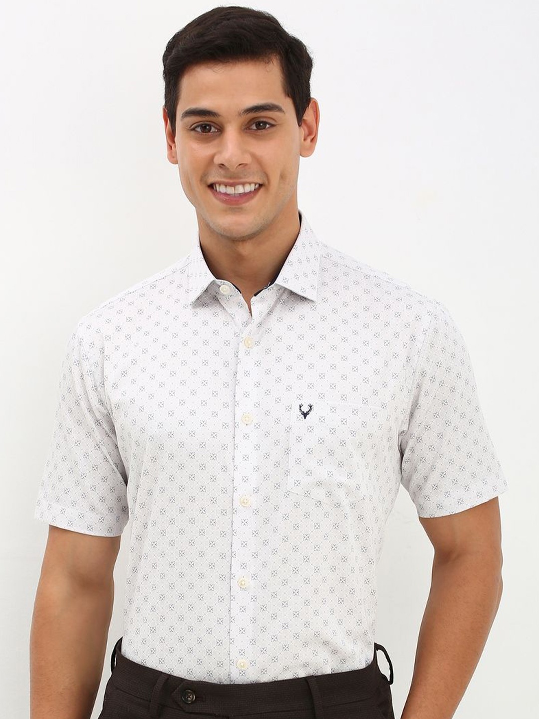 

Allen Solly Men Spread Collar Geometric Printed Cotton Slim Fit Formal Shirt, White
