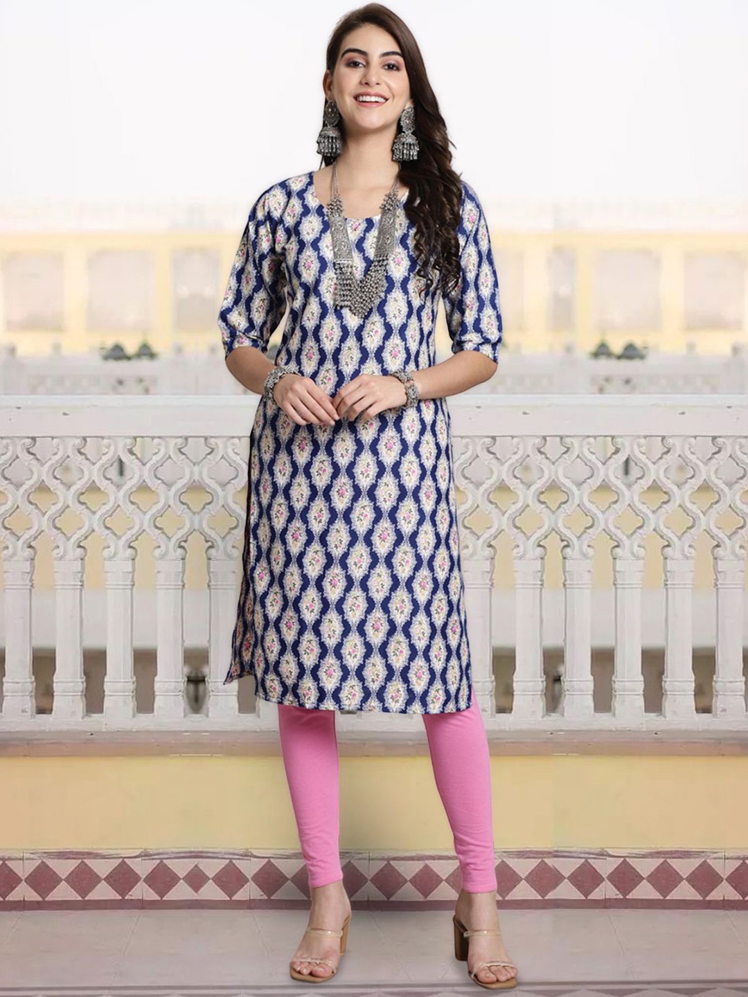

7Threads Floral Printed Round Neck Straight Kurta, Blue