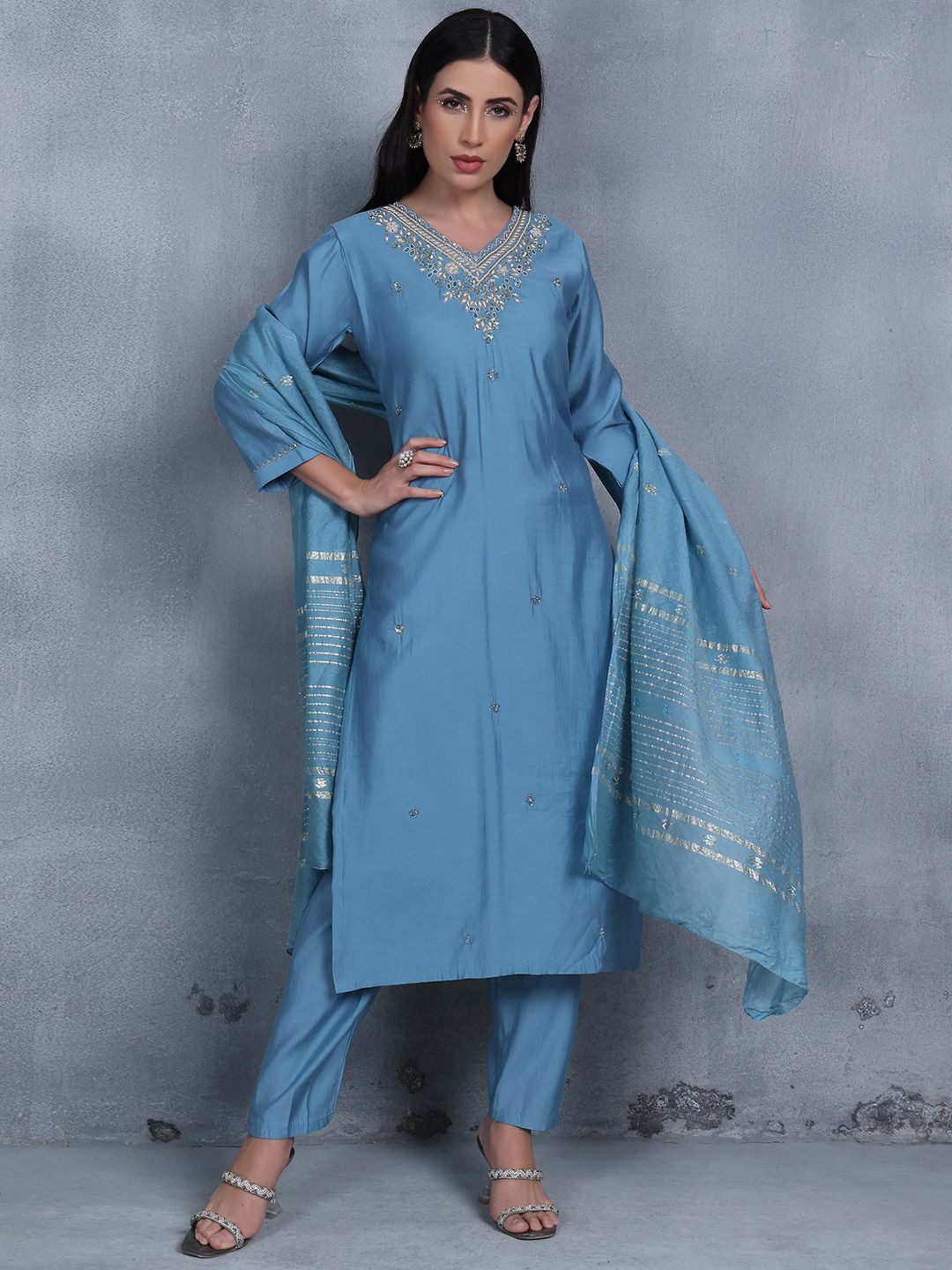 

Rang by Indya Ethnic Motifs Embroidered Straight Kurta with Trousers & Dupatta, Blue