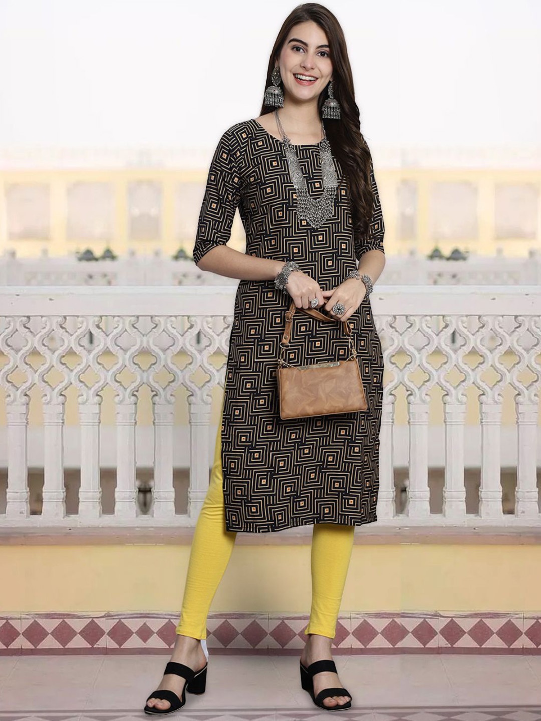 

7Threads Geometric Printed Round Neck Straight Kurta, Black