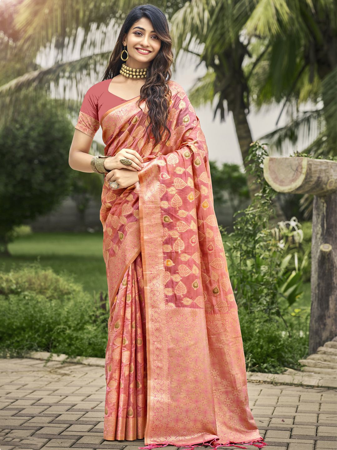 

Exclusiva Woven Design Zari Organza Saree, Peach