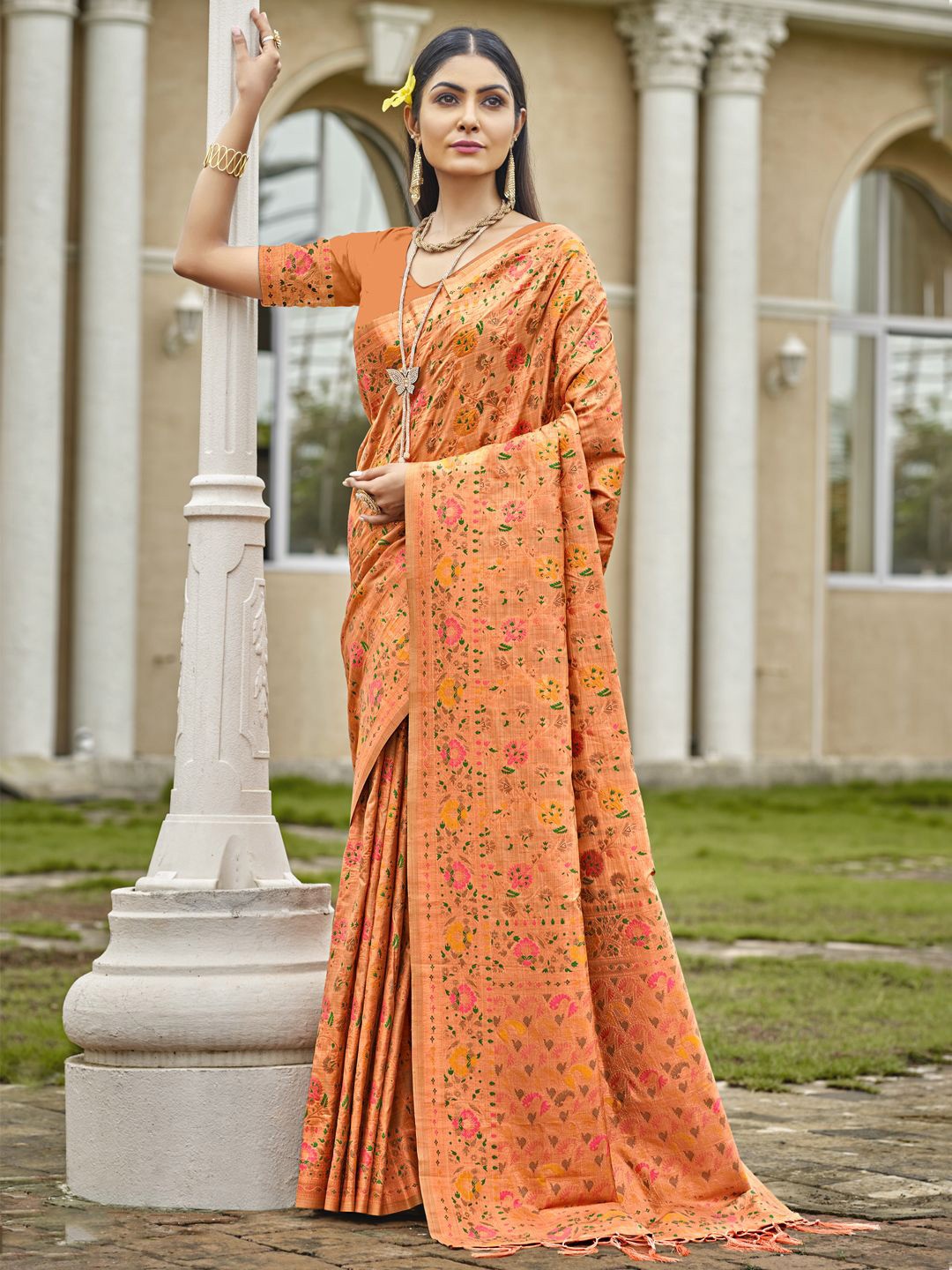 

Exclusiva Woven Design Saree with Zari Border, Orange