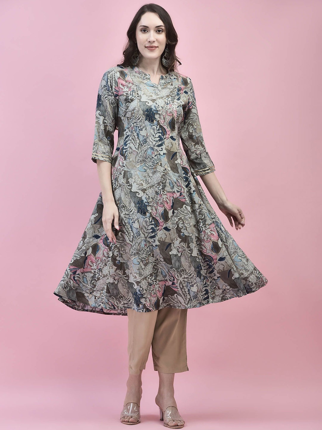 

Shree Foral Printed Sequinned Liva Kurta, Grey