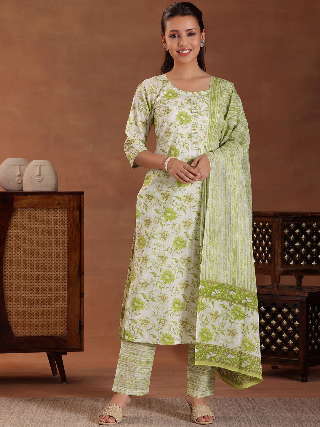 

Libas Floral Printed Pure Cotton Straight Kurta With Trousers & Dupatta, Green