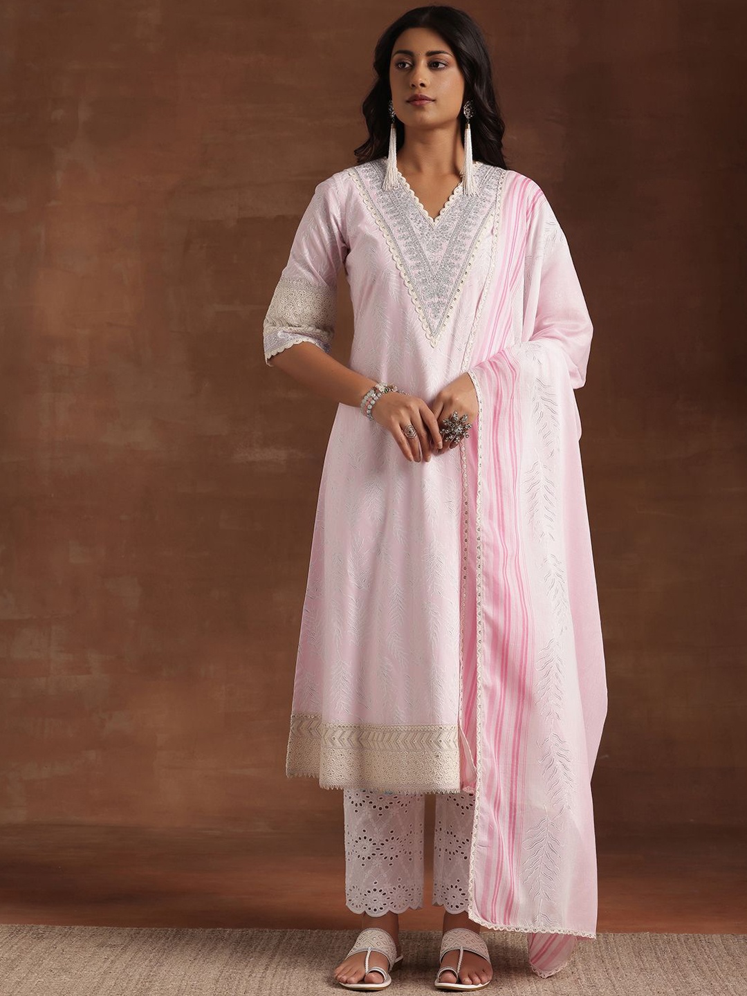 

Libas Floral Printed Pure Cotton Kurta with Trousers & Dupatta, Pink