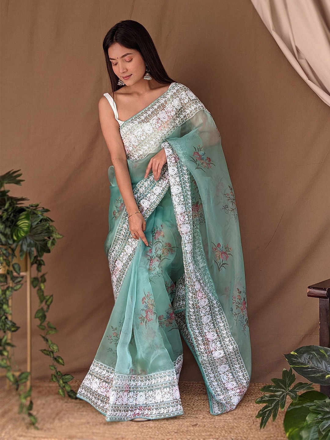 

elora Floral Organza Saree, Blue