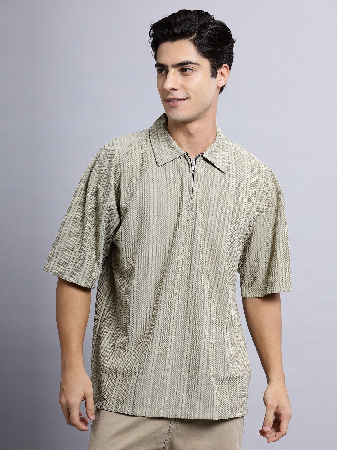 

N AND J Men Self Design Polo Collar Oversized T-shirt, Green