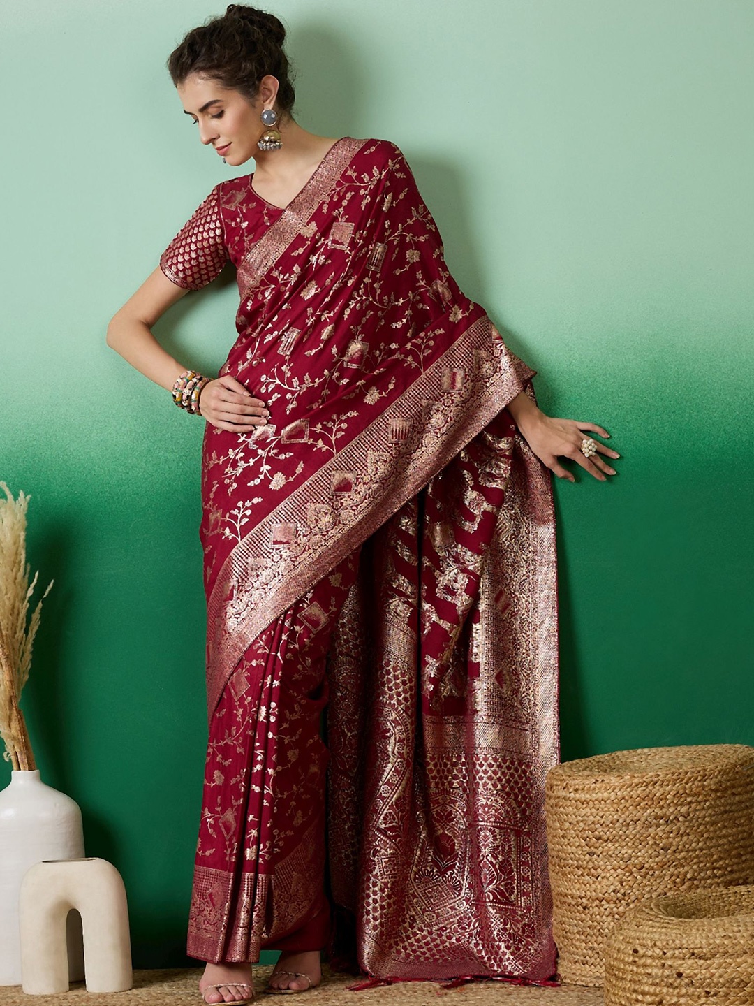 

NIRMAL CREATION Woven Design Saree, Maroon