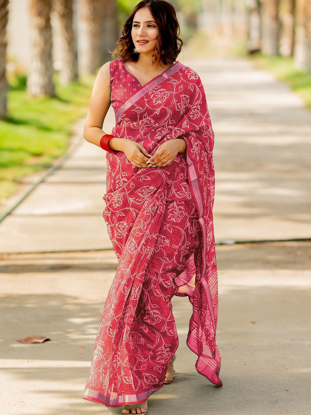 

KALINI Floral Saree, Pink