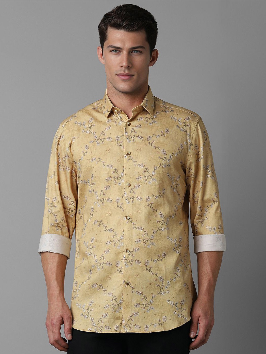 

Louis Philippe Sport Men Classic Floral Opaque Printed Casual Shirt, Yellow