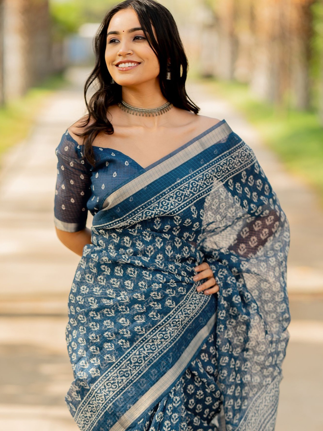 

KALINI Floral Block Print Saree, Blue