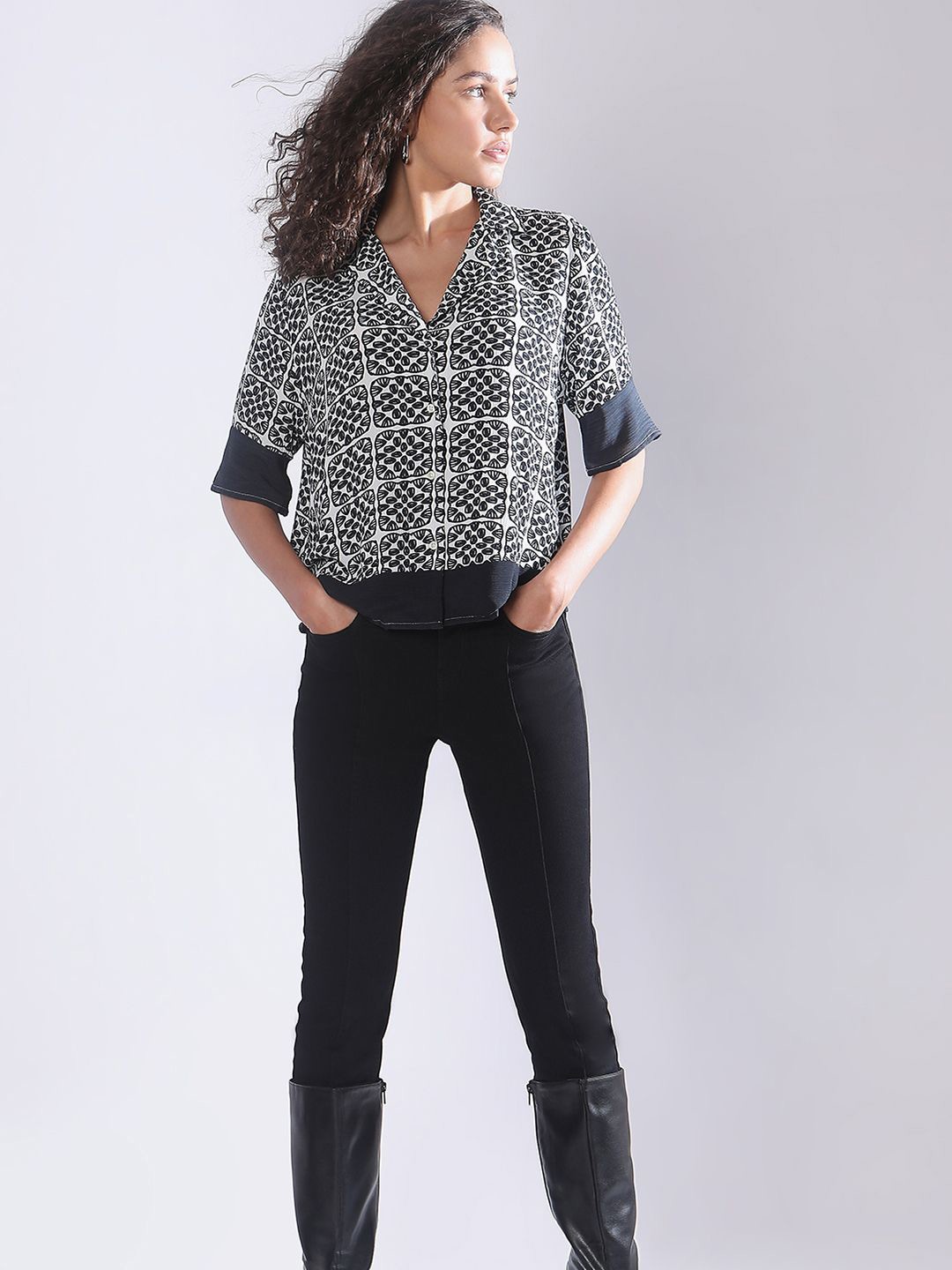 

Vero Moda Women Opaque Printed Casual Shirt, Black