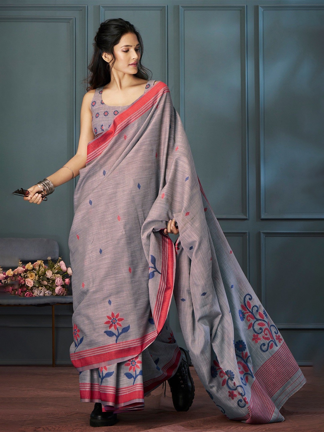 

MySilkLove Woven Design Saree, Grey