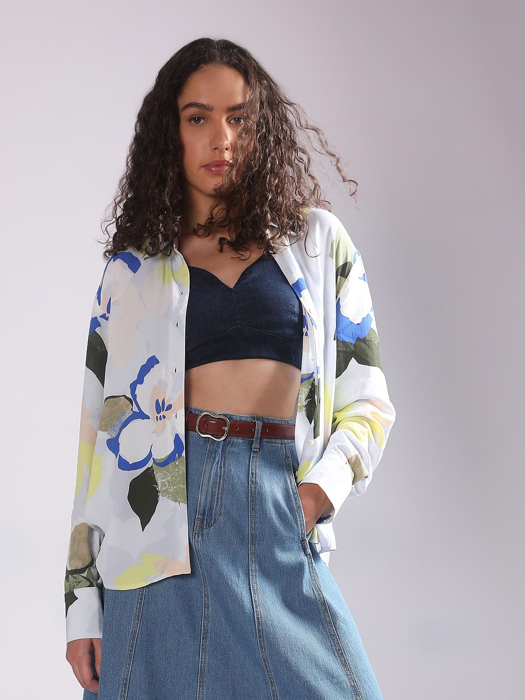 

Vero Moda Women Floral Opaque Printed Casual Shirt, Blue