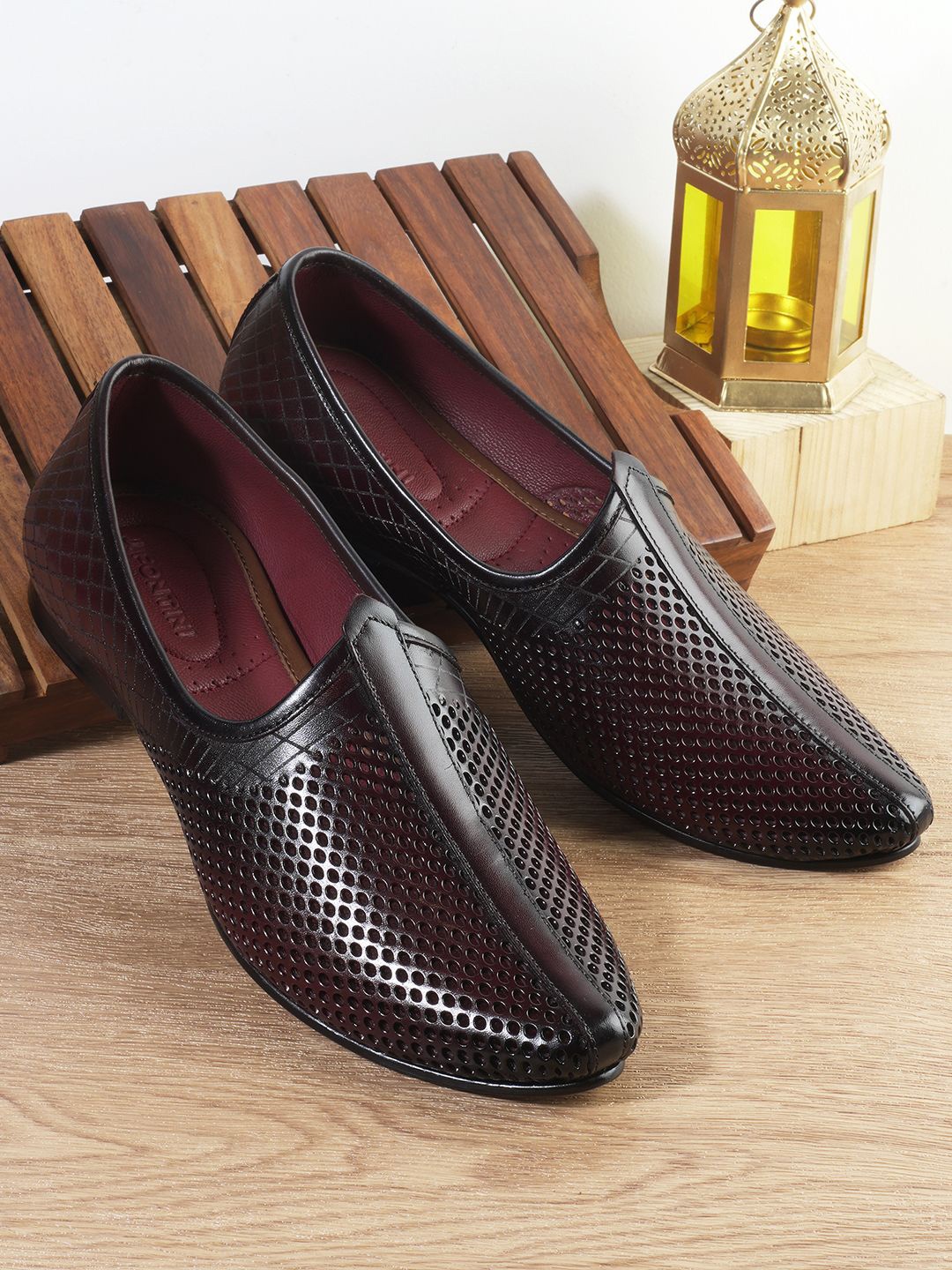 

J.FONTINI Men Ethnic Leather Shoe-Style Sandals, Maroon