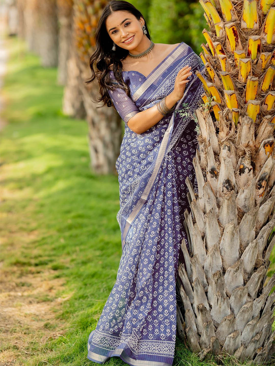 

KALINI Floral Block Print Saree, Purple
