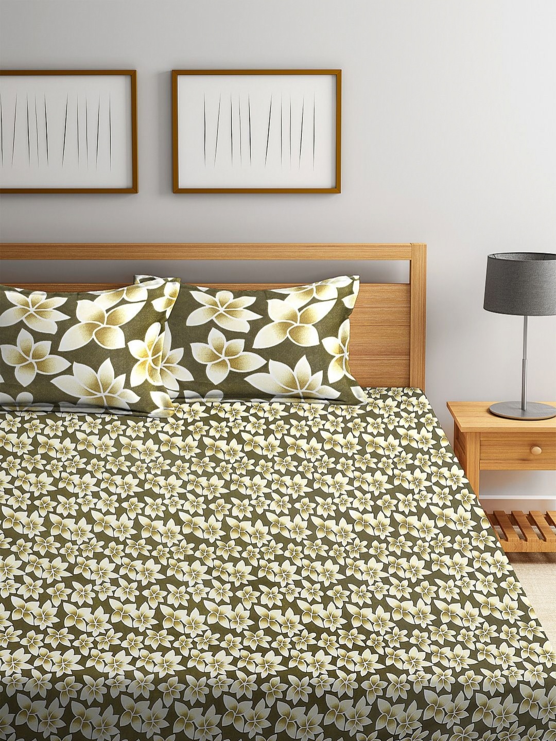 

Myntra Elegant Homes Green Floral Microfiber 160 TC Queen Bedsheet with 2 Pillow Covers