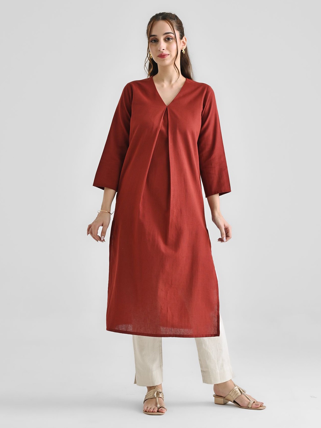 

Rustorange Women Thread Work Kurta, Brown
