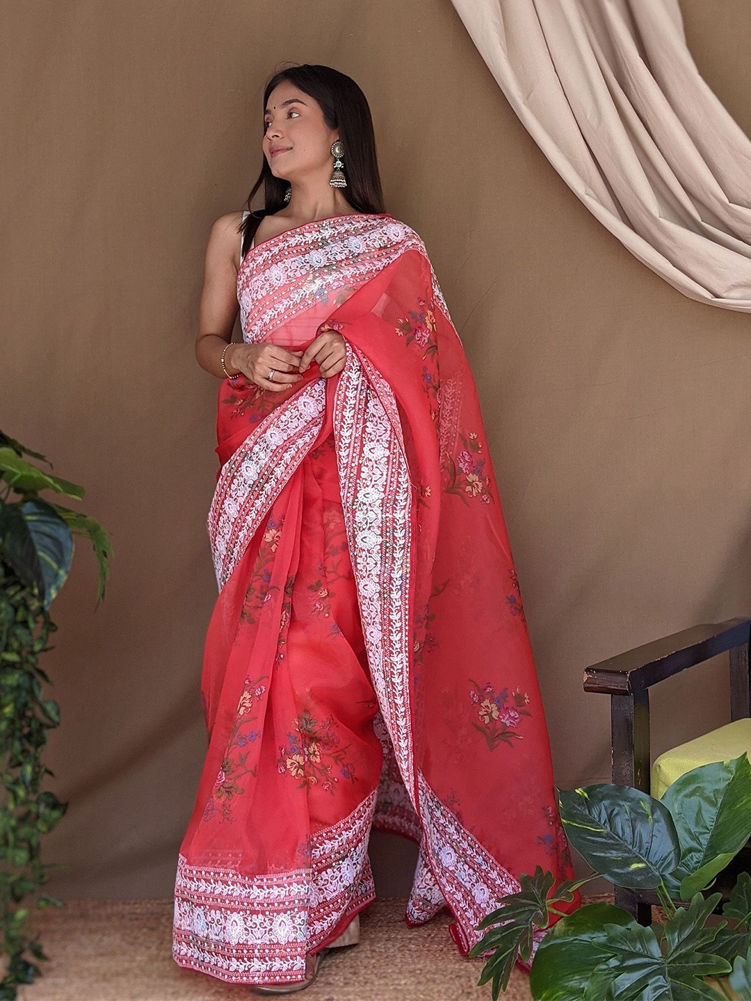 

elora Floral Organza Designer Saree, Red