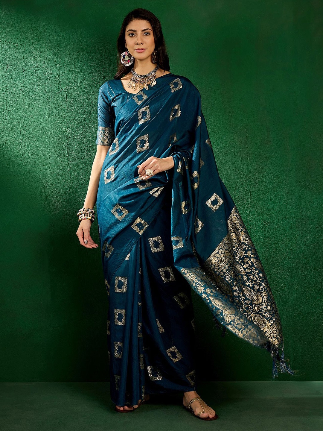 

NIRMAL CREATION Ethnic Motifs Sequinned Banarasi Saree, Teal