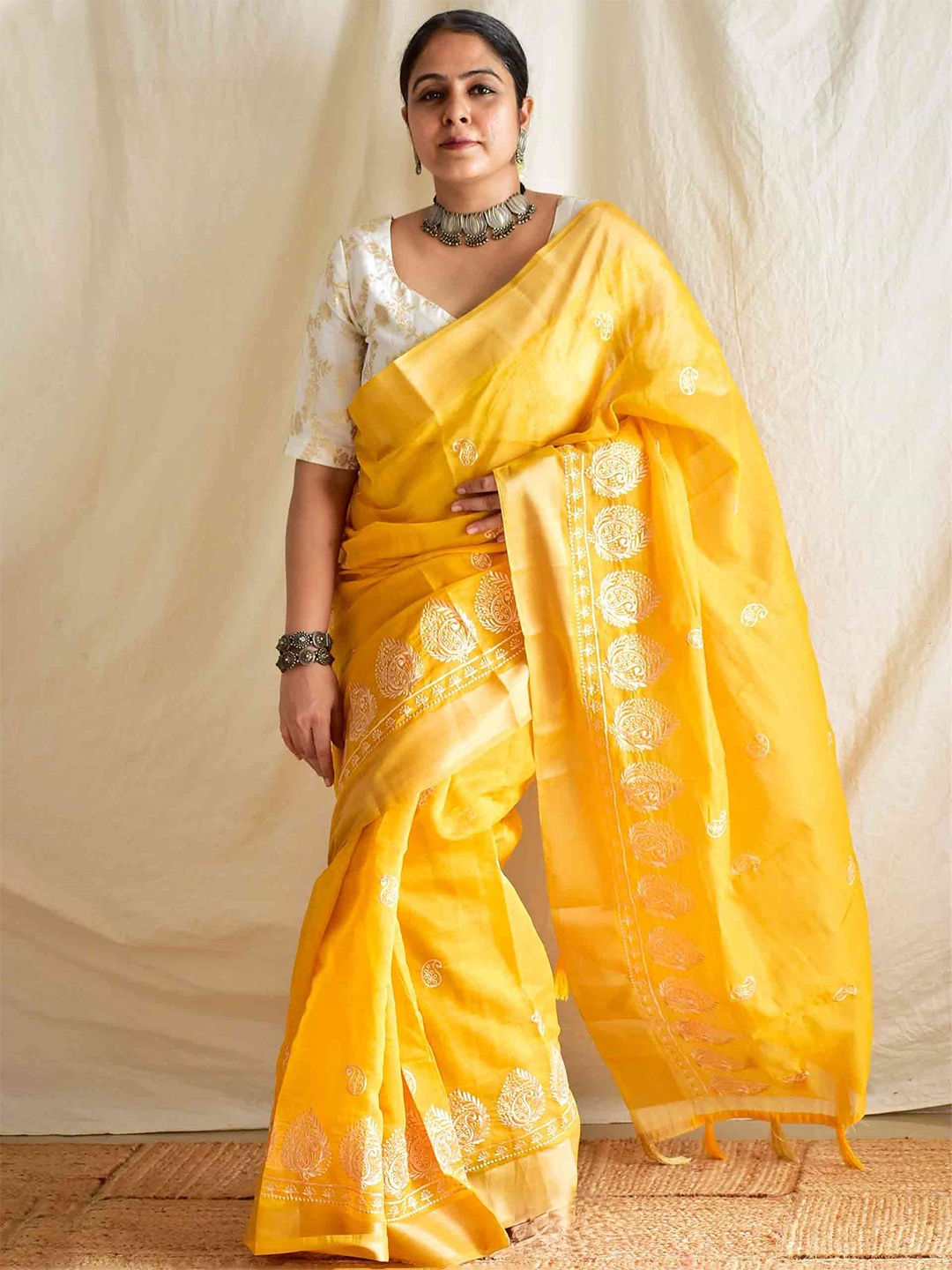 

Sundarii Paisley Embroidered Saree, Yellow