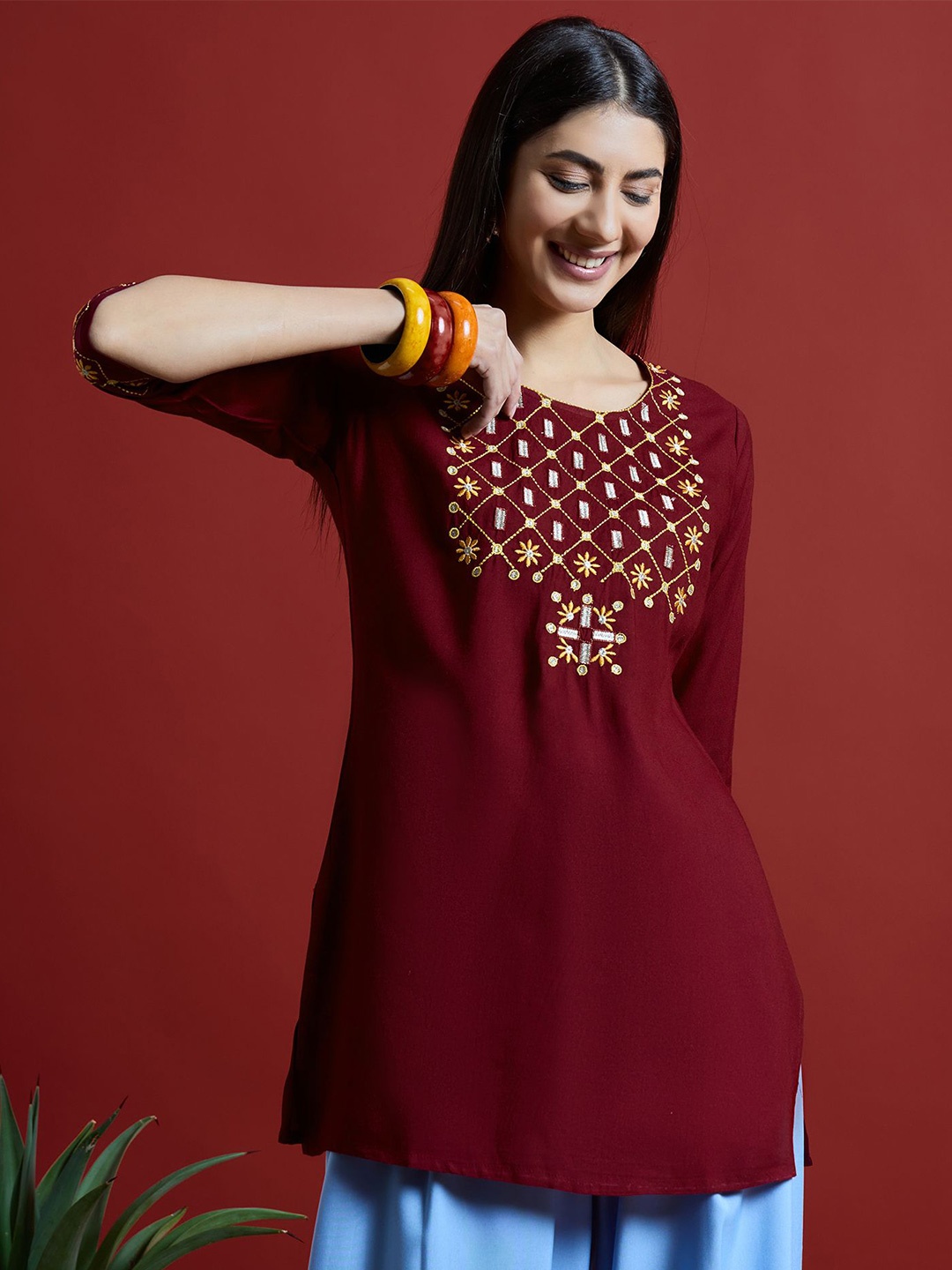 

Anouk Floral Embroidered Thread Work Thread Work Kurti, Maroon