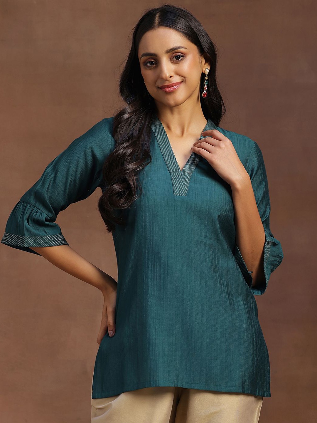 

Libas Striped V-Neck Bell Sleeves Zari Straight Kurti, Green