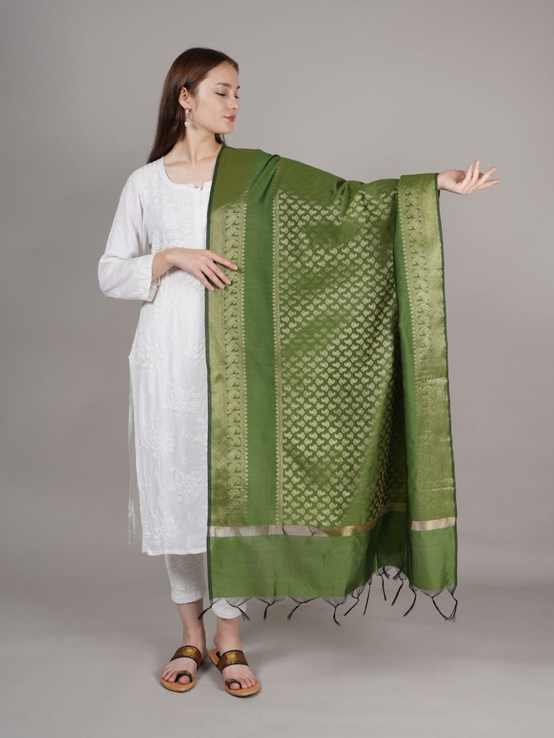 

MUFFLY Woven Design Dupatta with Zari, Green