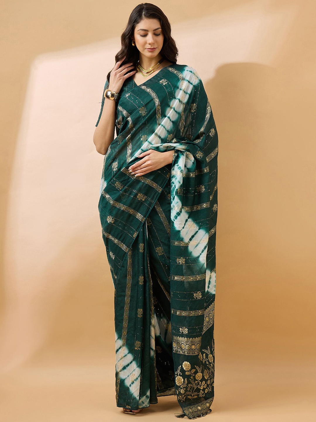 

NIRMAL CREATION Tie and Dye Zari Saree, Green