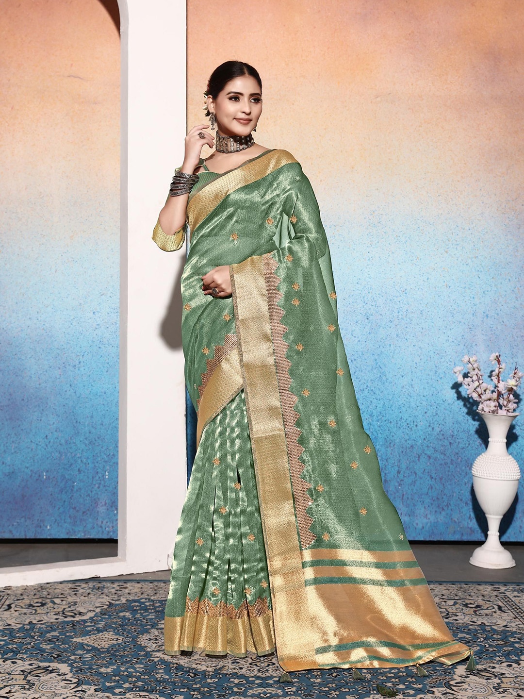 

ALAGINI Floral design embroidered Saree with blouse piece, Sea green