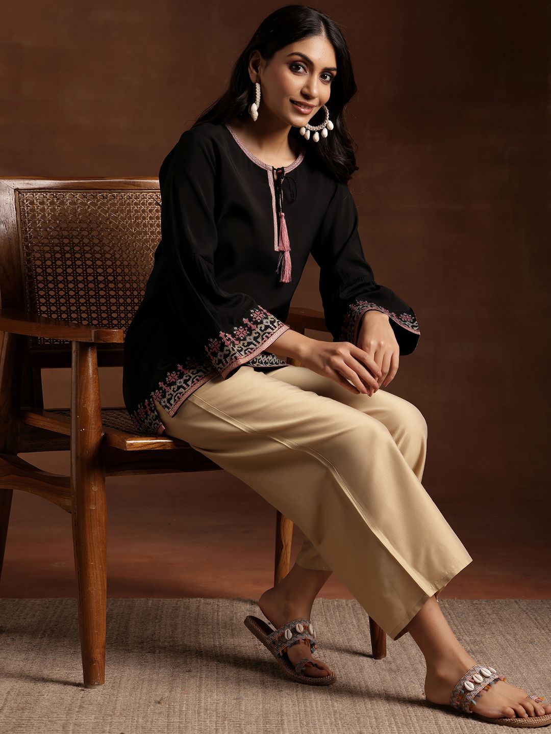 

Libas Ethnic Motifs Embroidered Thread Work Thread Work Kurti, Black