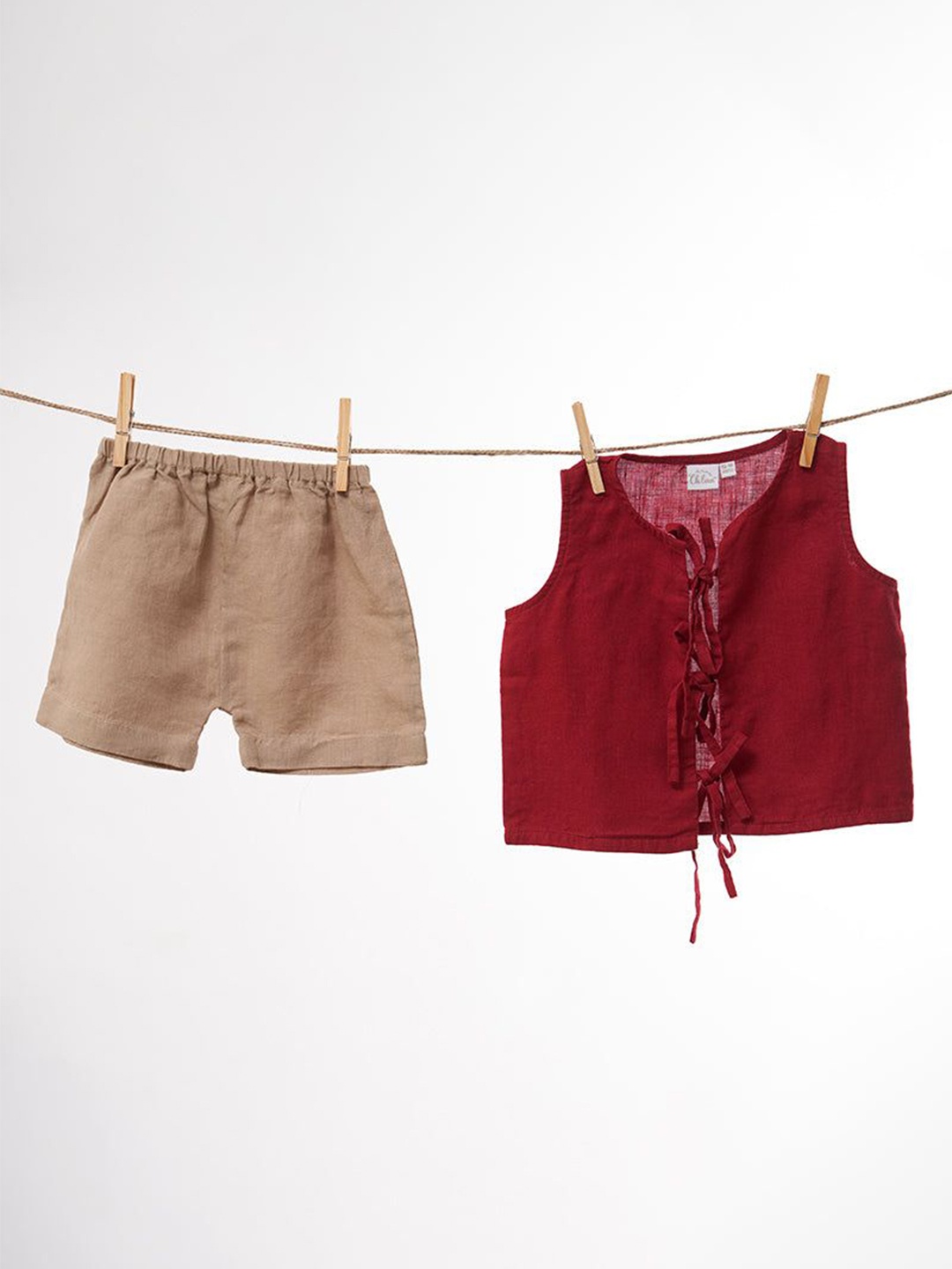 

CHI LINEN CLOTHING Unisex Kids Top with Shorts, Maroon