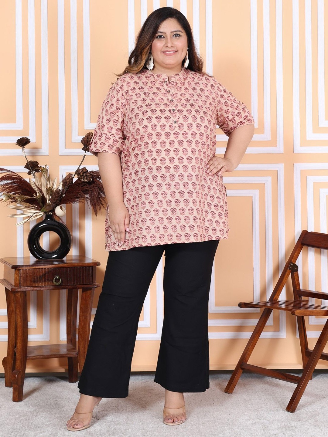 

Swasti Floral Printed Pure Cotton Kurti, Pink