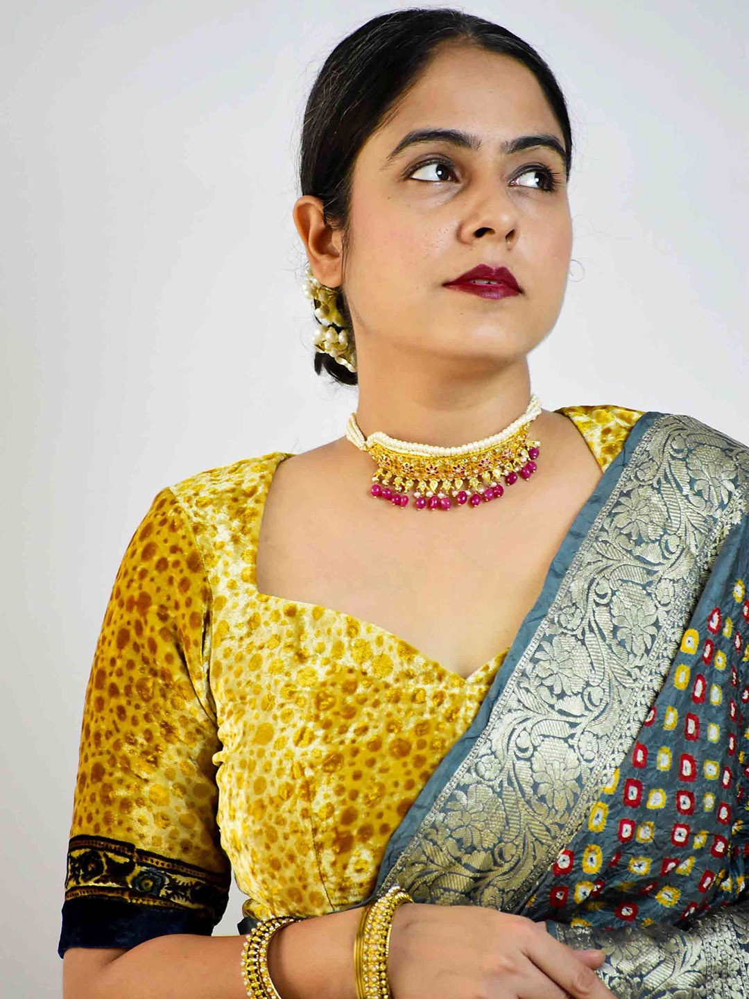 

Sundarii Gleaming Printed Saree Blouse, Yellow